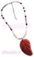 Pink,Red Beaded Pendant Necklace - click here for large view
