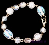 Beaded bracelet - click here for large view