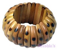Beaded bracelet - click here for large view