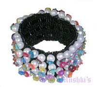 Beaded bracelet - click here for large view
