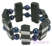 Beaded bracelet - click here for large view