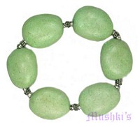 Beaded bracelet - click here for large view