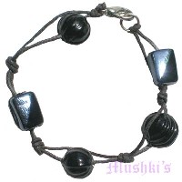 Indian beaded bracelet - click here for large view
