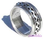 Silver finger ring - click here for large view