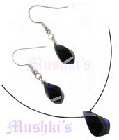 tiger tail necklace with faceted drop - click here for large view