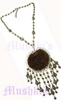Fashion necklace - click here for large view