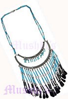 Fashion necklace - click here for large view