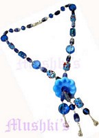 Fashion necklace - click here for large view