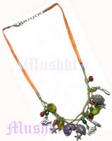 Fashion necklace - click here for large view