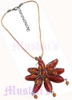 Fashion necklace - click here for large view