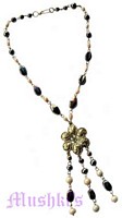 Beaded necklace - click here for large view