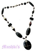 Beaded necklace - click here for large view