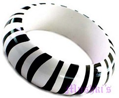 wooden bangle - click here for large view