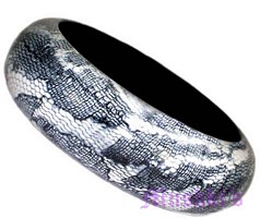 wooden bangle - click here for large view